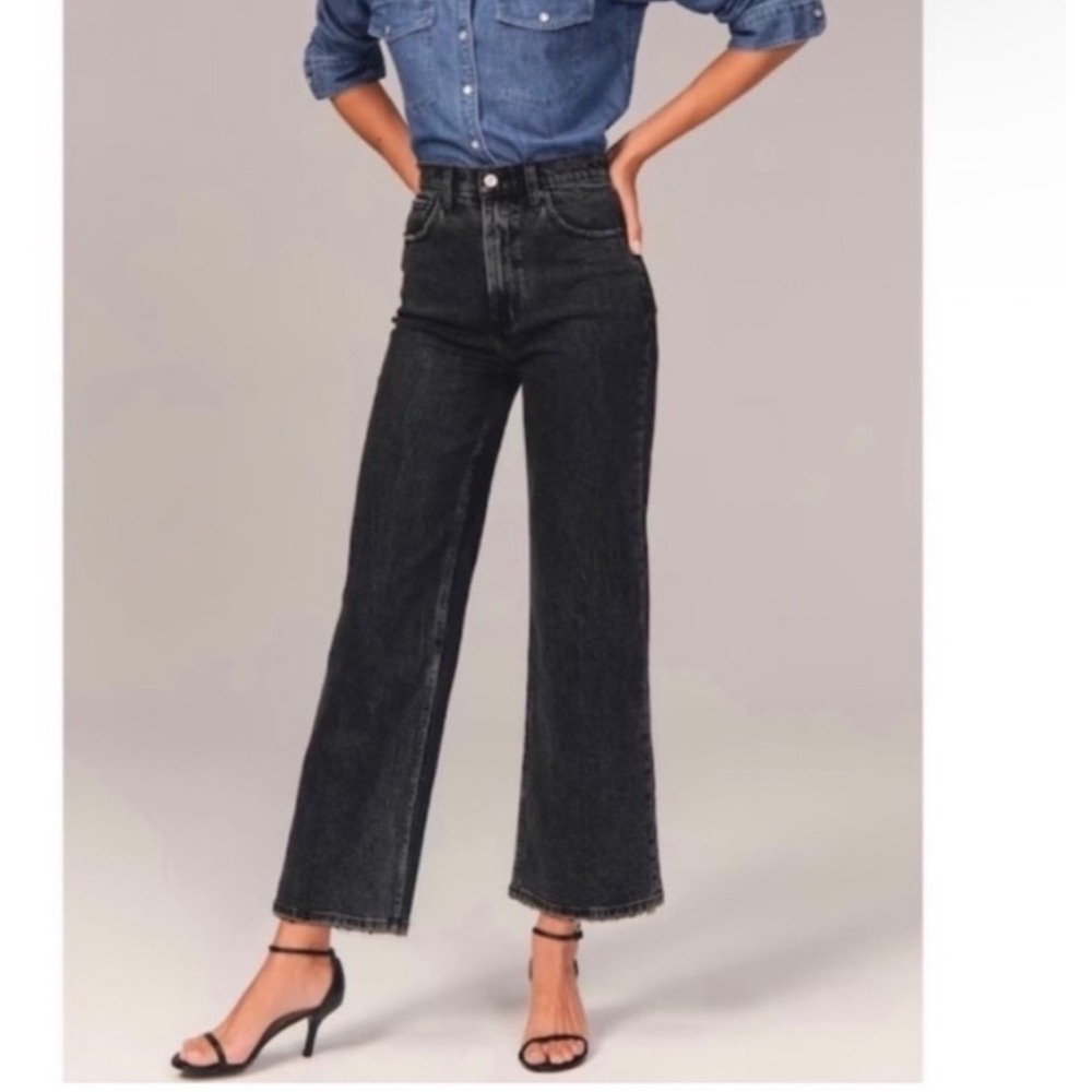 Abercrombie & Fitch The Crop Wide Leg Ultra High Rise Black Jeans Black‎  29 / 8